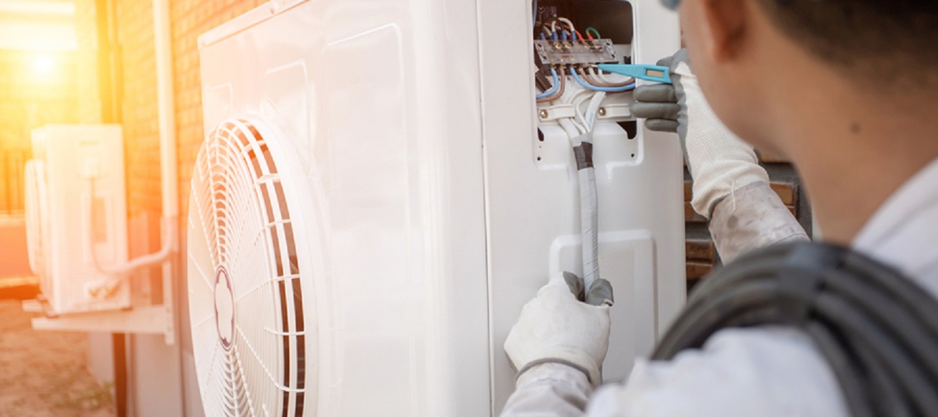 Varmepumpe service tekniker